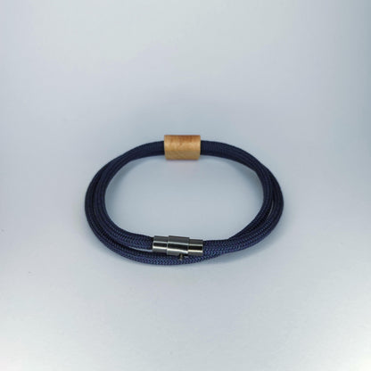 Archery Paracord Bracelet: Wooden Bow Charm, Magnetic Clasp, Outdoor Accessory